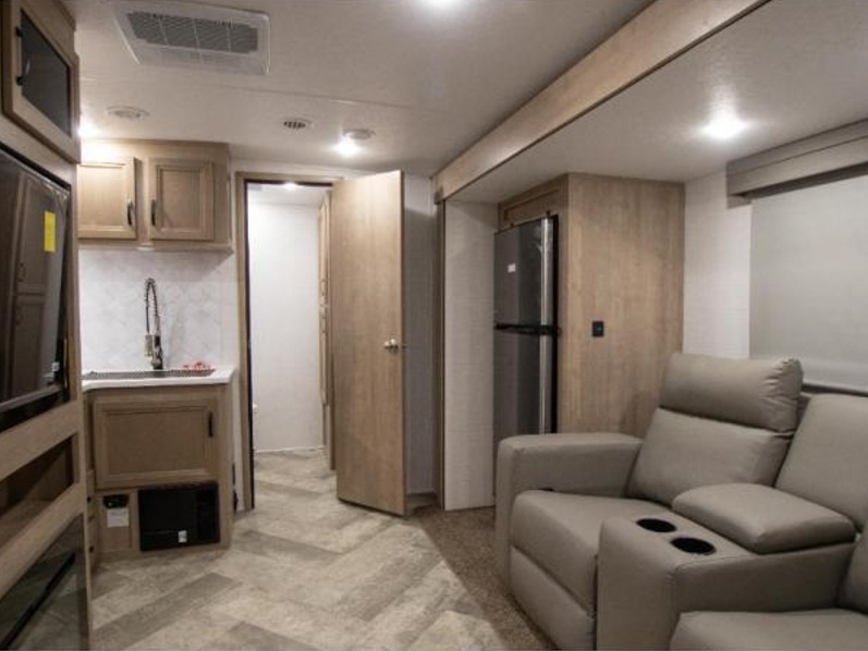 2023 Palomino SolAire Ultra Lite 242 RBS, $ 28,990