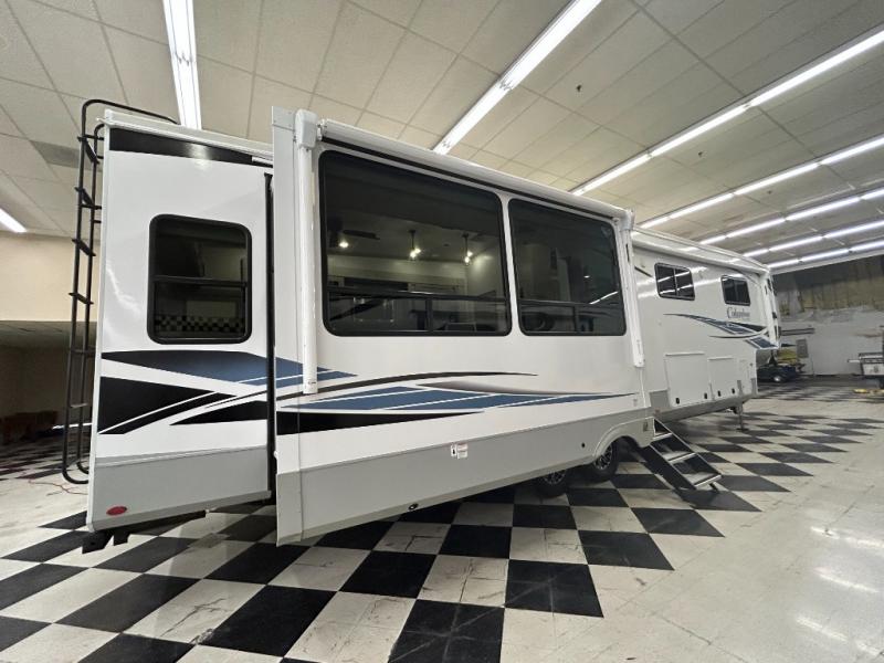 2022 Palomino Columbus C-Series 379MBC, $ 75,990