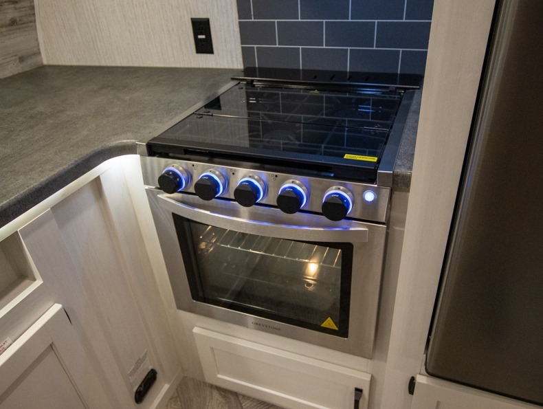 2022 Palomino Puma 26FKDS, $ 0