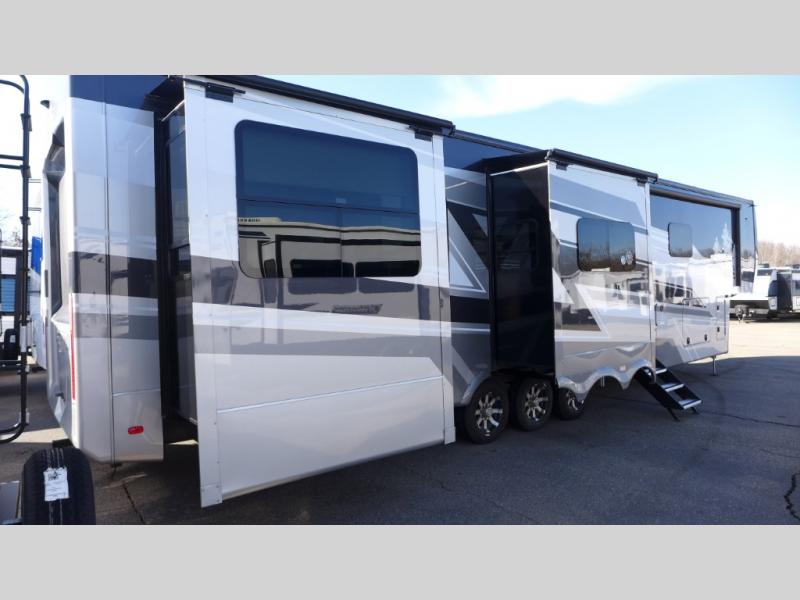 2025 Redwood Redwood 415RD, $ 0