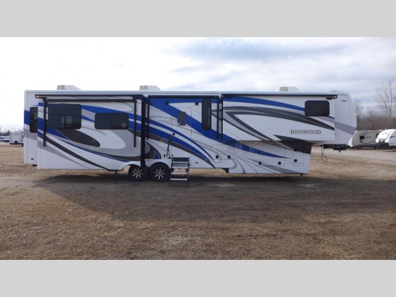 2024 Redwood Redwood 4120GK, $ 115,990