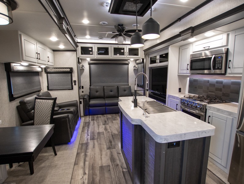 2023 Redwood Redwood RW3401RL, $ 107,990