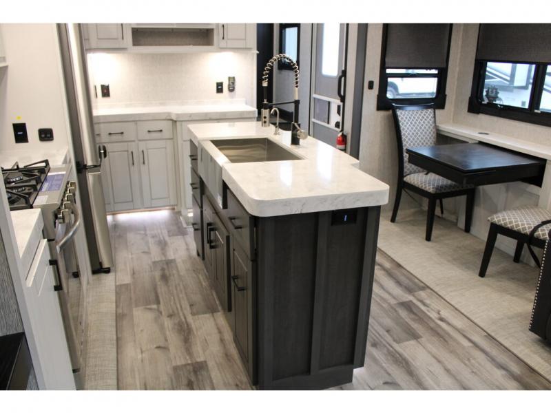 2023 Redwood Redwood RW3401RL, $ 99,990