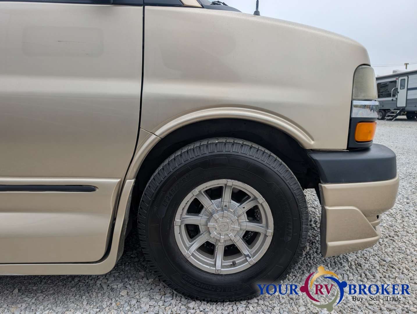 2013 Roadtrek 190 Popular CHEVY, $ 43,900