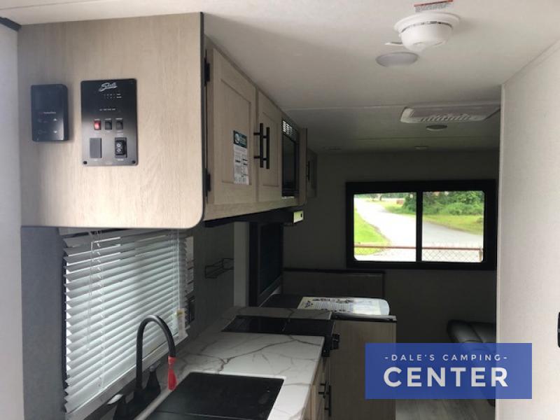 2025 Shasta I-5 521CK, $ 20,999