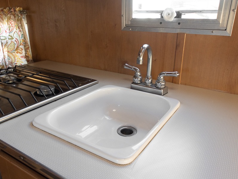 2015 Shasta Airflyte 16, $ 0