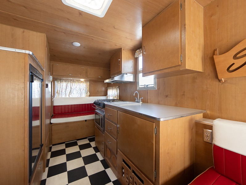 2015 Shasta Airflyte 16, $ 0