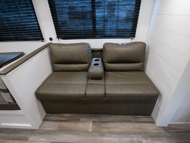 2026 Starcraft Autumn Ridge 26DBS, $ 0