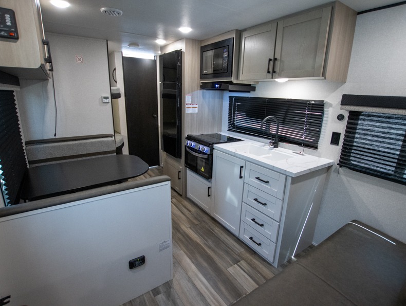 2026 Starcraft Autumn Ridge 26DB, $ 0