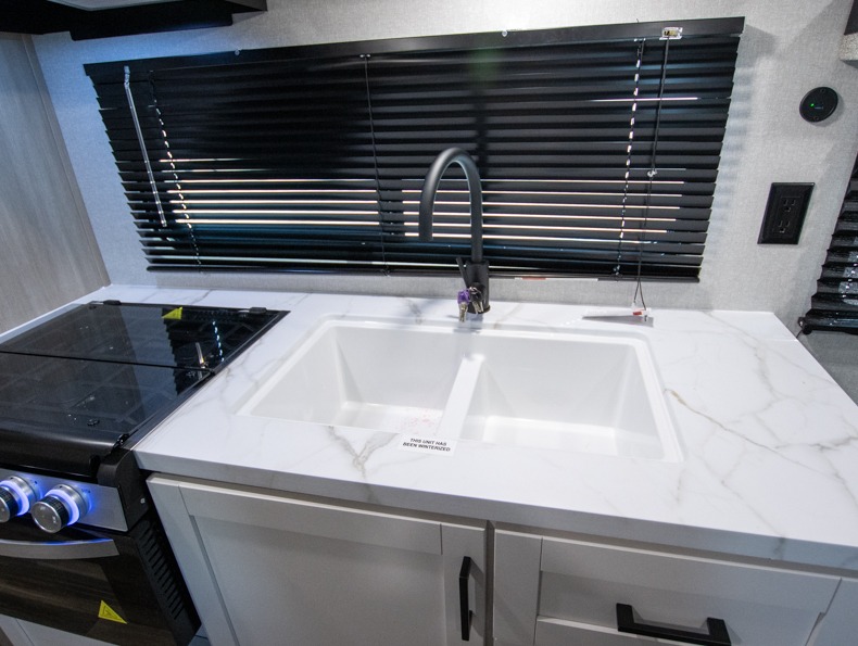 2026 Starcraft Autumn Ridge 26DB, $ 0