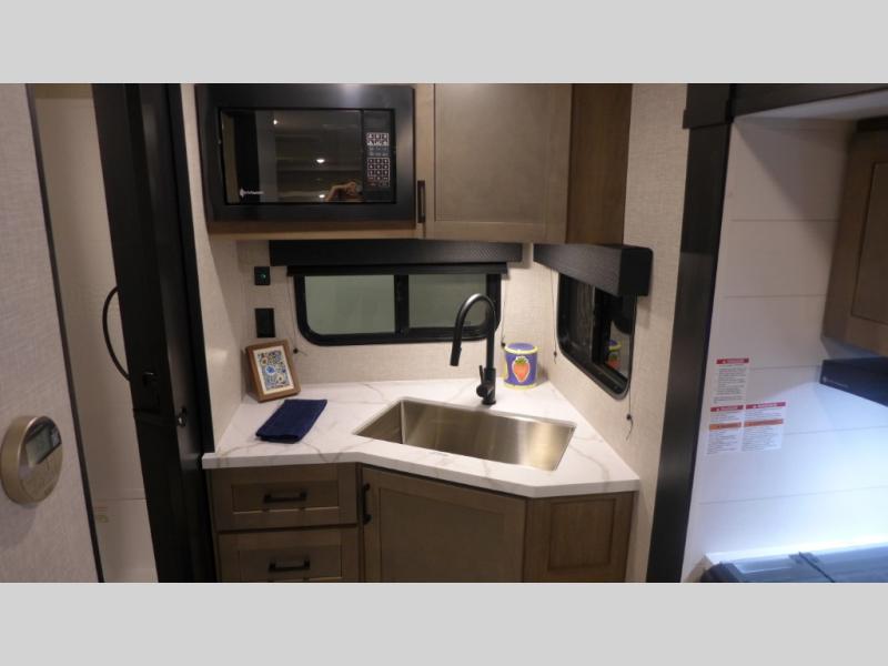 2025 Starcraft Autumn Ridge 22MLS, $ 37,292