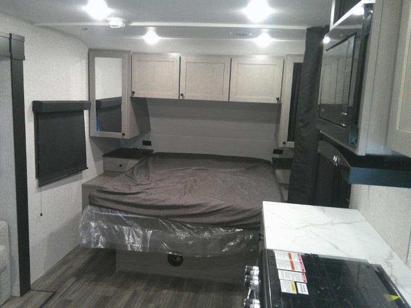 2025 Starcraft Super Lite 212FB, $ 38,993