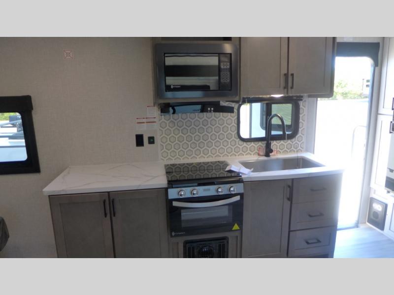 2025 Starcraft Autumn Ridge 20FBS, $ 33,842