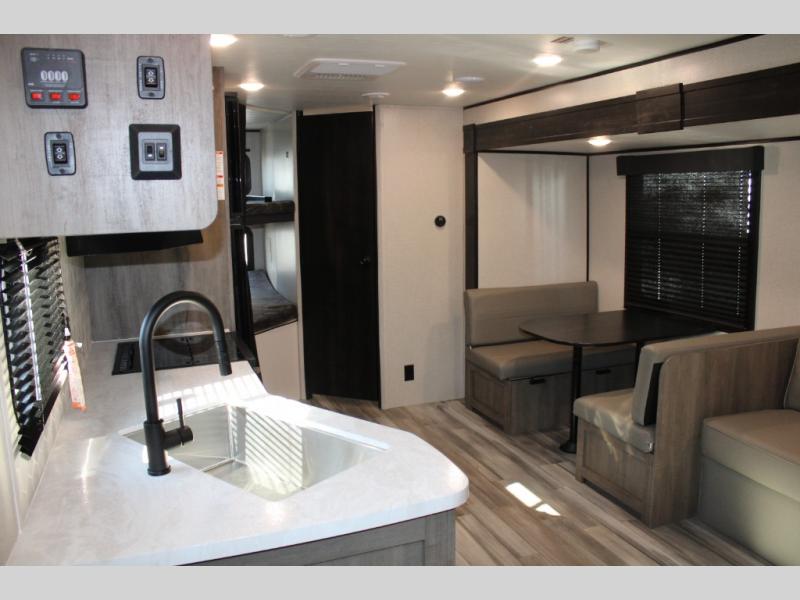 2024 Starcraft Autumn Ridge 26BHS, $ 37,958