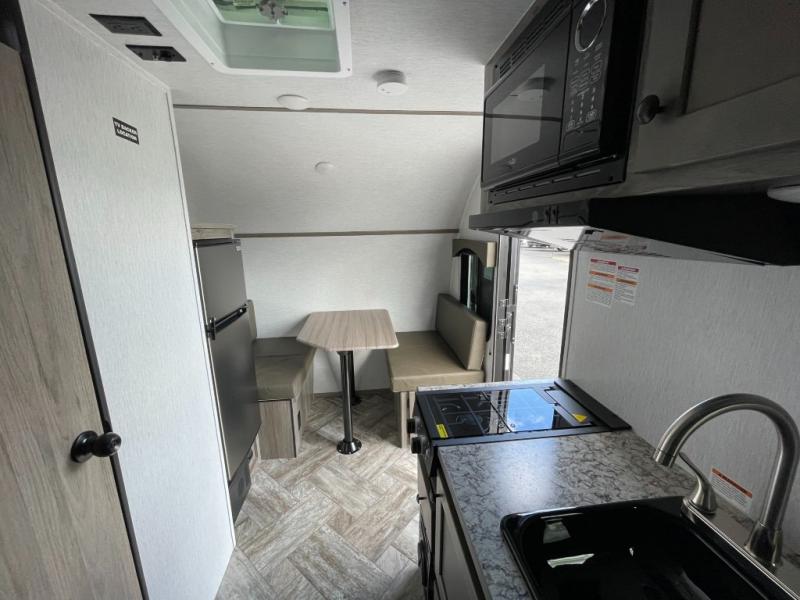 2024 Sunset Park Sunray 149, $ 24,990