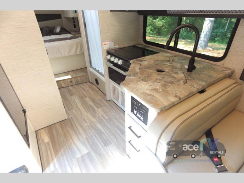 2023 Thor Motor Coach Four Winds 28A, $ 0