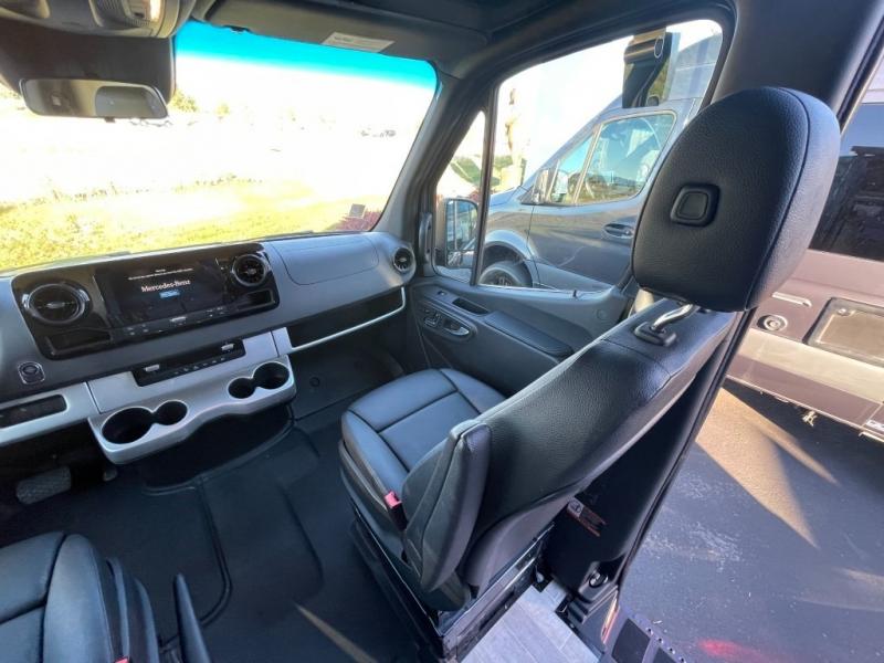 2023 Thor Motor Coach Sanctuary 19P, $ 124,990