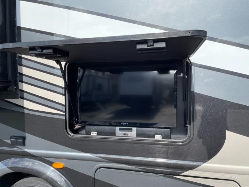 2021 Thor Motor Coach Magnitude® Super C BH35, $ 169,990