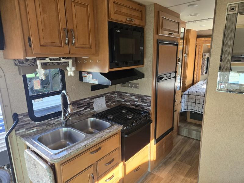2017 Thor Motor Coach Four Winds Sprinter 24HL, $ 82,990