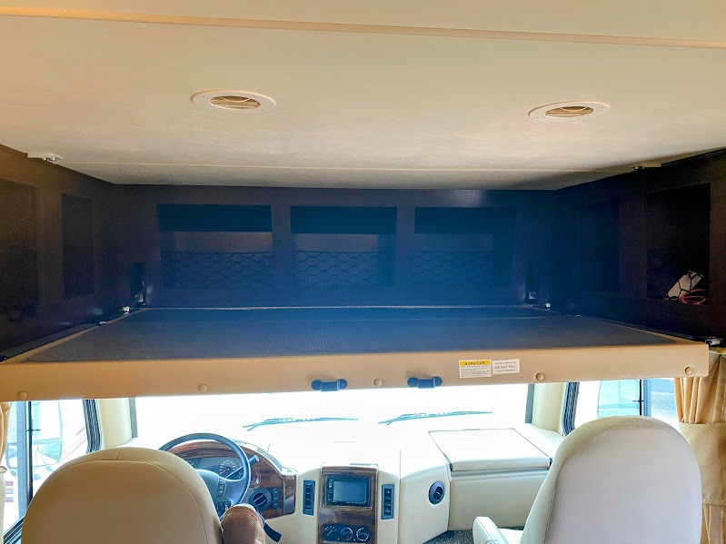 2017 Thor Motor Coach A.C.E. 29.3, $ 52,950