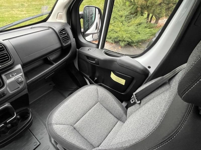 2024 Winnebago Solis Pocket 36A, $ 99,990