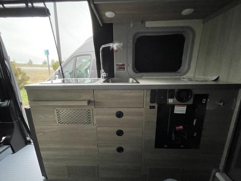 2024 Winnebago Solis Pocket 36B, $ 99,990