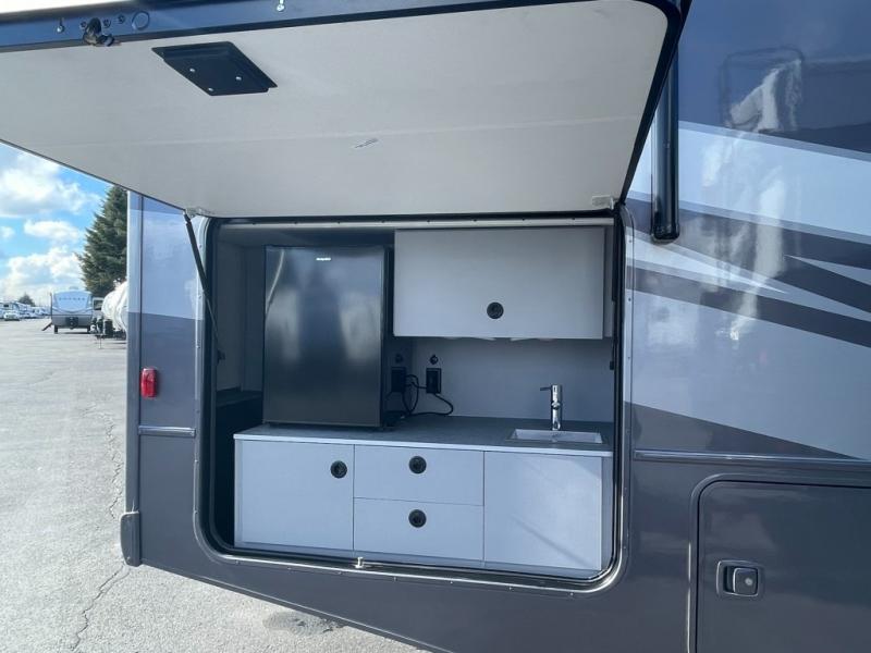 2024 Winnebago Vista 31B, $ 159,990