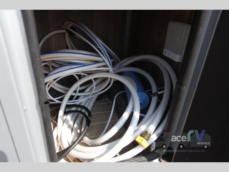 2022 Airstream Atlas Murphy Suite, $ 0