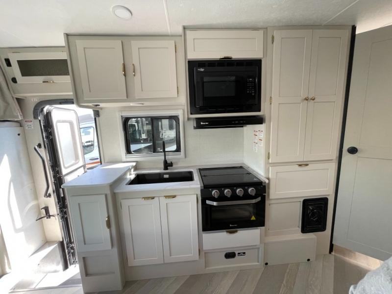 2026 Coachmen Cross Trail XL 22XG Ford E-350, $ 99,990