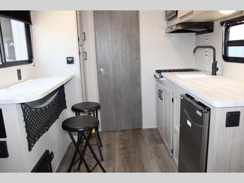 2025 Coachmen Catalina Summit Series 7 154RBX, $ 23,593