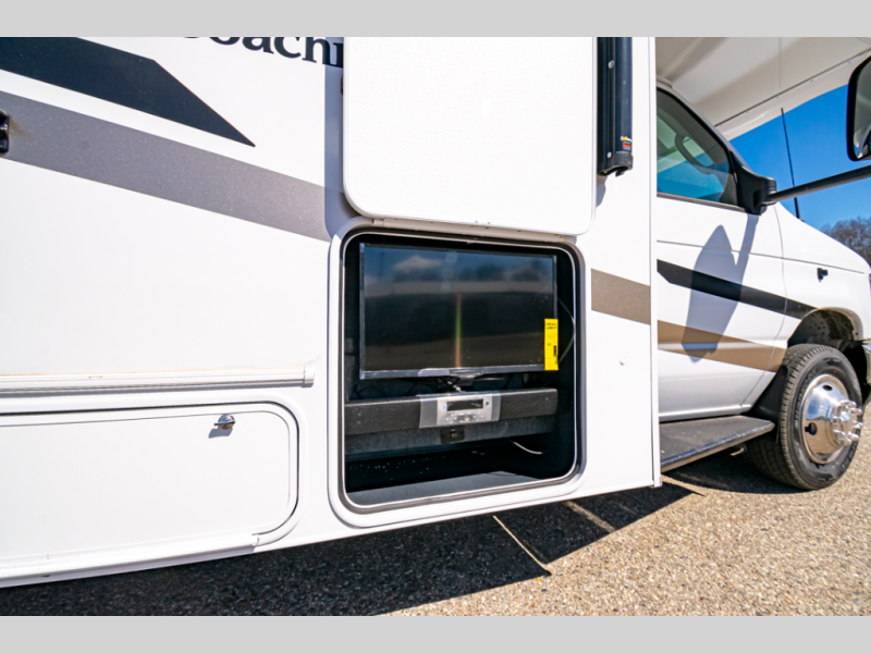 2025 Coachmen Freelander 26DS Ford - 450, $ 146,413