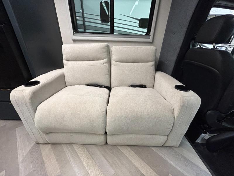 2025 Coachmen Prism Elite 26RBE, $ 145,990