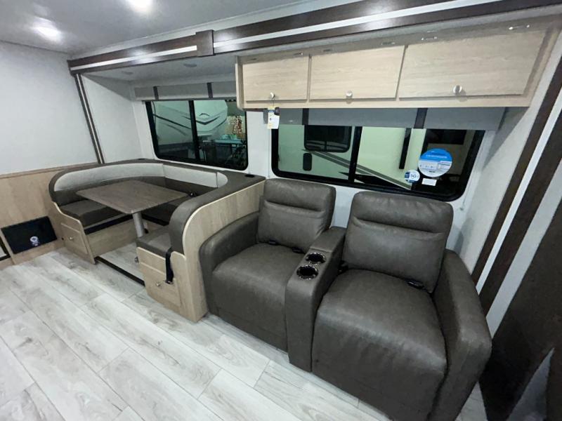 2025 Coachmen Leprechaun 319MB Ford - 450, $ 129,990