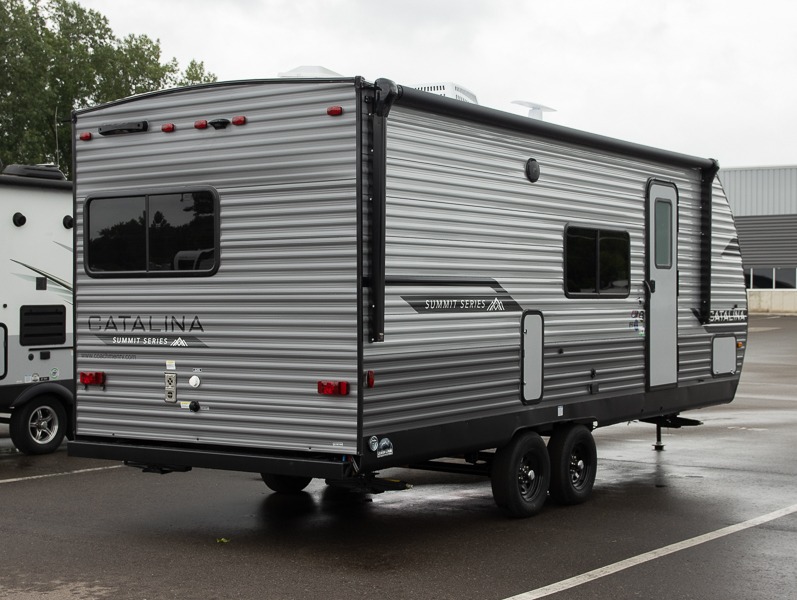 2025 Coachmen Catalina Summit Series 8 221MKE, $ 35,505