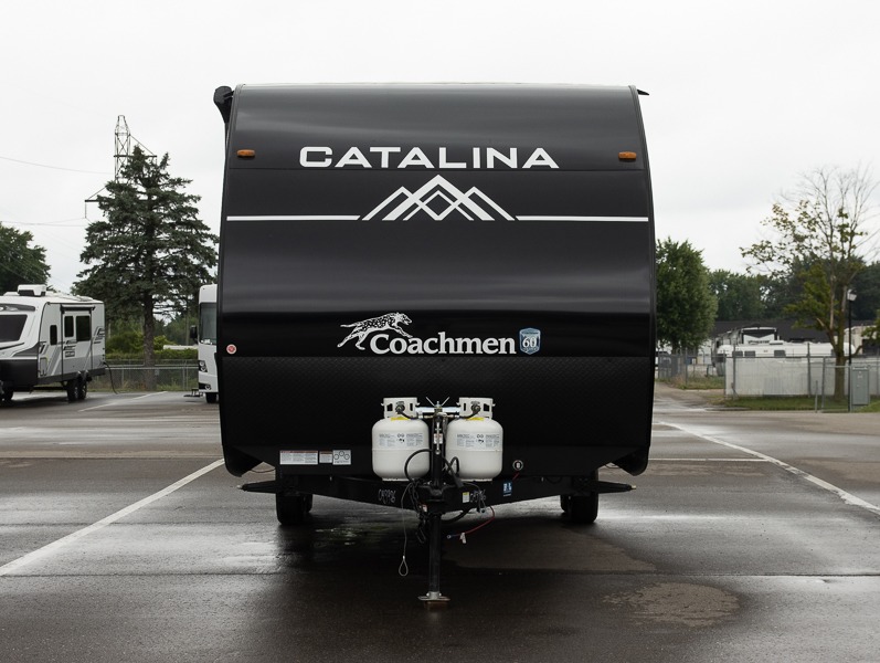2025 Coachmen Catalina Summit Series 8 221MKE, $ 35,505