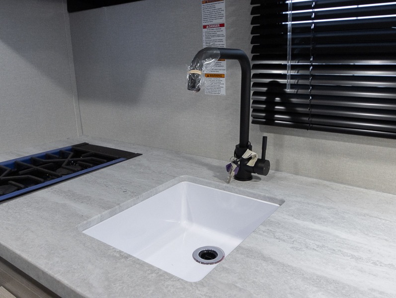 2024 Coachmen Catalina Summit Series 7 154RBX, $ 13,990