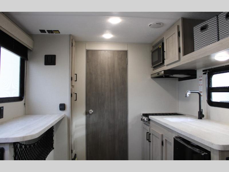 2024 Coachmen Catalina Summit Series 7 154RBX, $ 23,593
