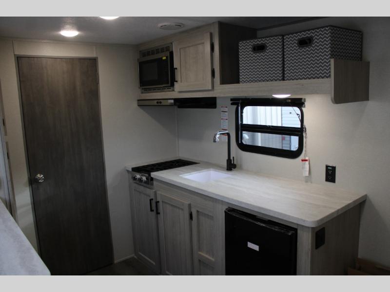 2024 Coachmen Catalina Summit Series 7 154RBX, $ 23,593