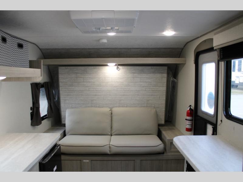 2024 Coachmen Catalina Summit Series 7 154RBX, $ 23,593