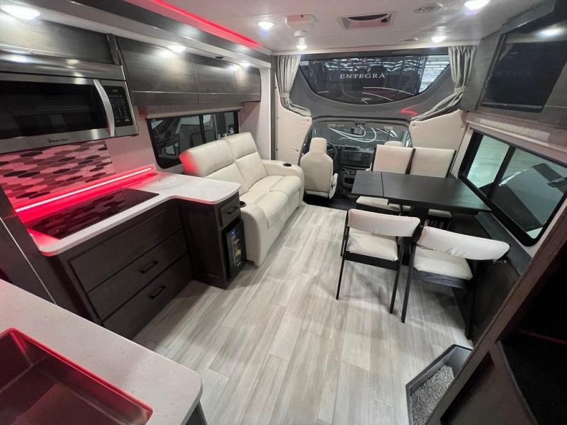 2023 Coachmen Concord 321DS, $ 159,990