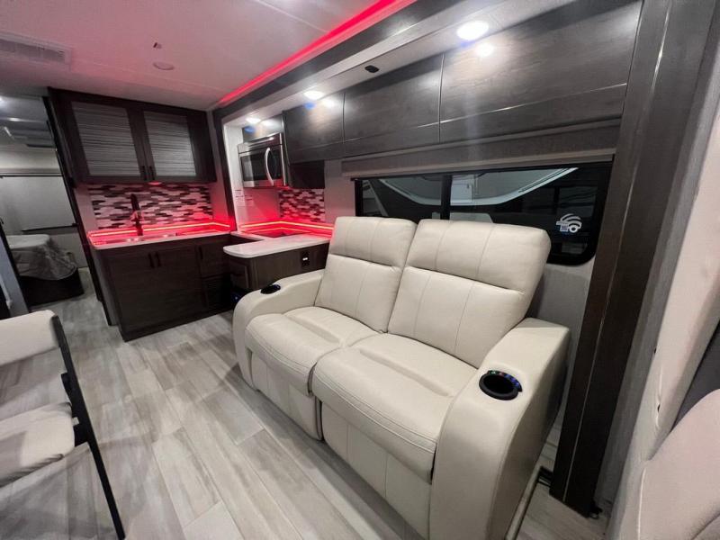 2023 Coachmen Concord 321DS, $ 159,990