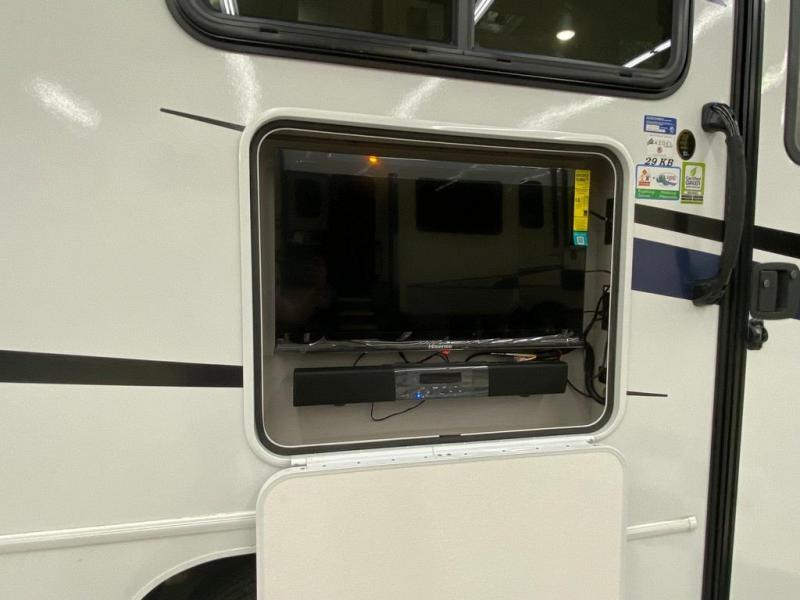 2023 Coachmen Freelander 29KB, $ 99,990