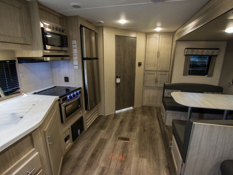 2023 Coachmen Catalina Legacy Edition 243RBS, $ 27,990