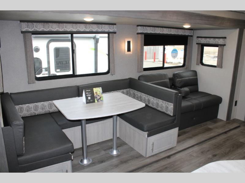 2023 Coachmen Catalina Legacy Edition 263BHSCK, $ 46,578