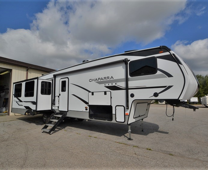 2023 Coachmen Chaparral Lite 30BHS, $ 47,990