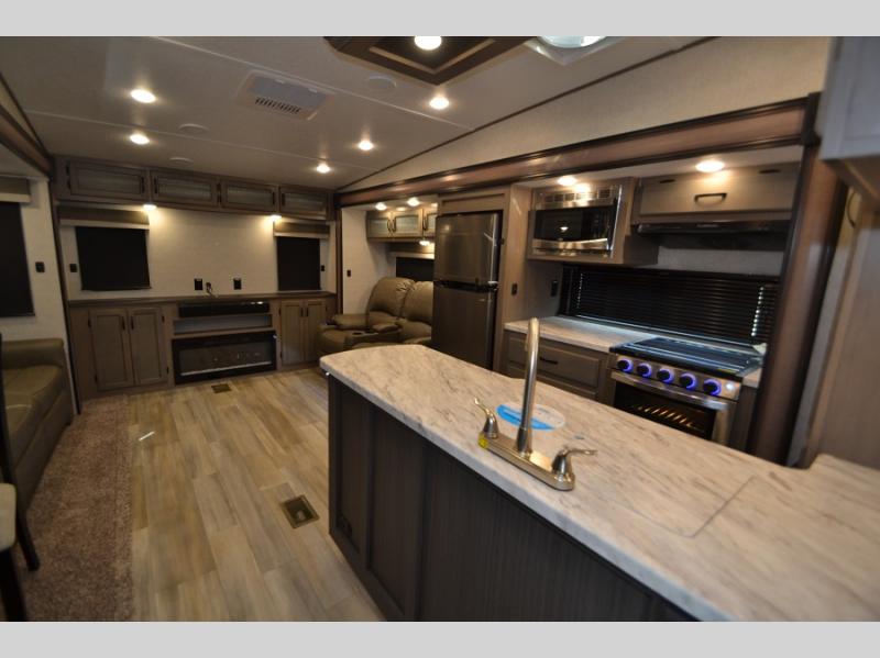 2023 Coachmen Chaparral Lite 30BHS, $ 47,990