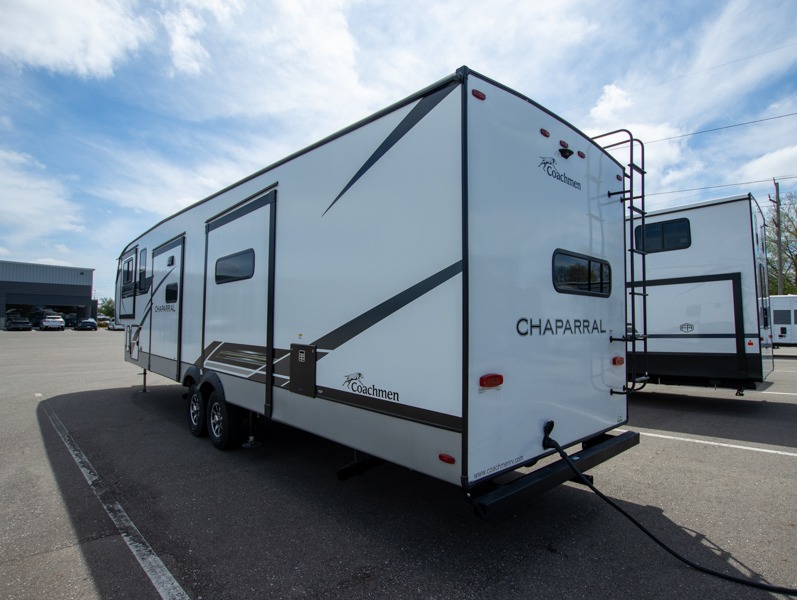 2022 Coachmen Chaparral 334FL, $ 104,112