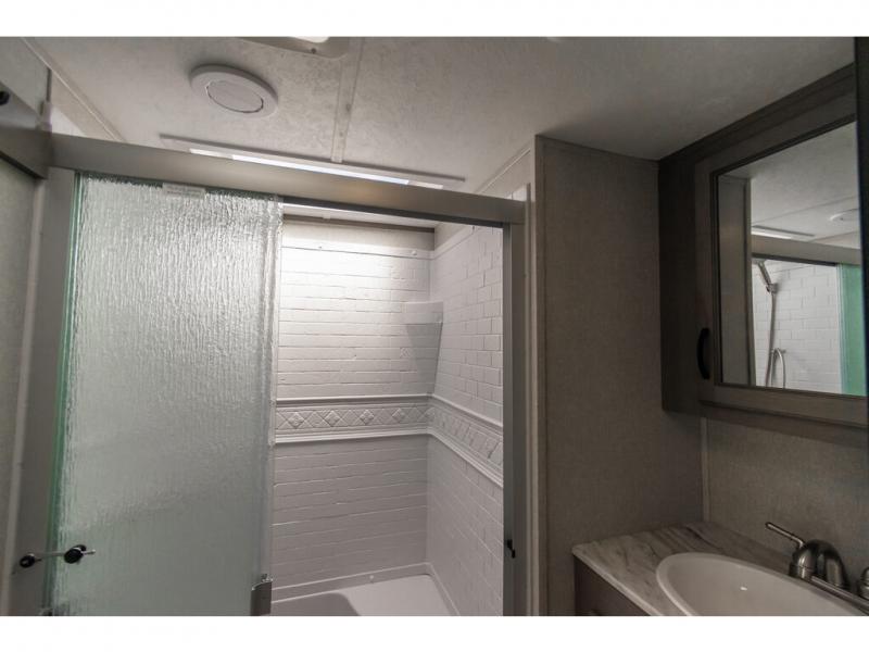 2022 Coachmen Chaparral Lite 274BH, $ 45,990