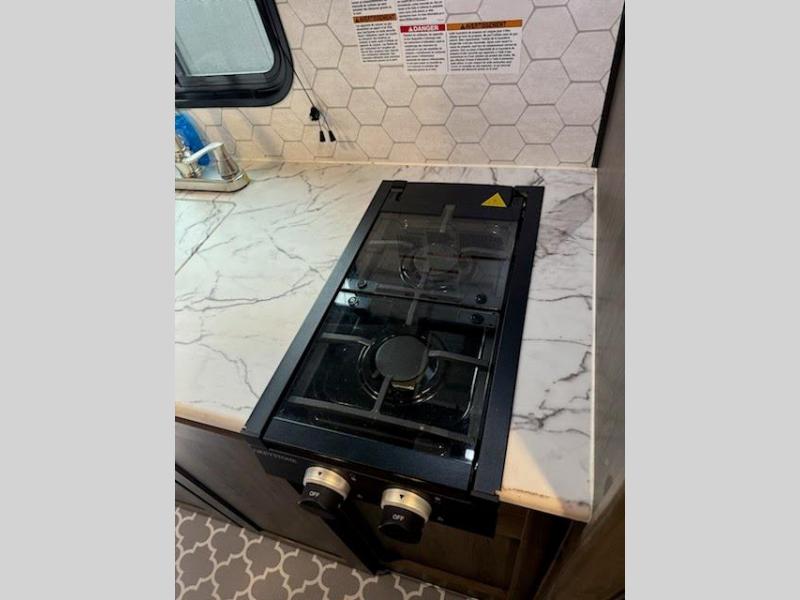 2022 Coachmen Clipper Ultra-Lite (Single Axle) 17B, $ 15,500