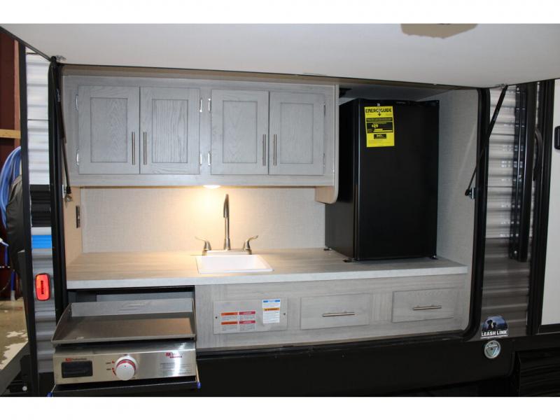 2022 Coachmen Catalina Legacy Edition 323BHDSCK, $ 56,898